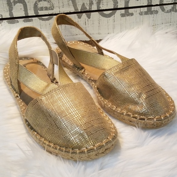 Kenneth Cole Reaction Gold Espadrilles 